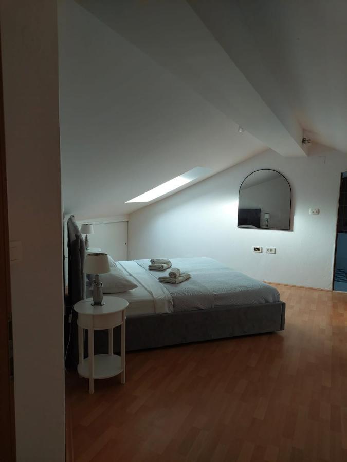 Apartments By The Sea Sukosan, Zadar - 12313 Экстерьер фото