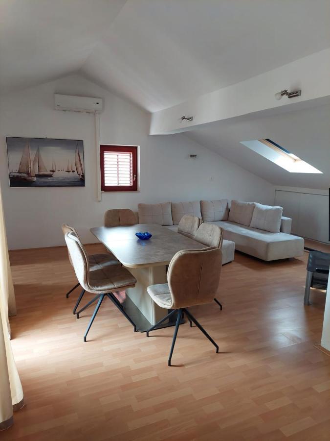 Apartments By The Sea Sukosan, Zadar - 12313 Экстерьер фото